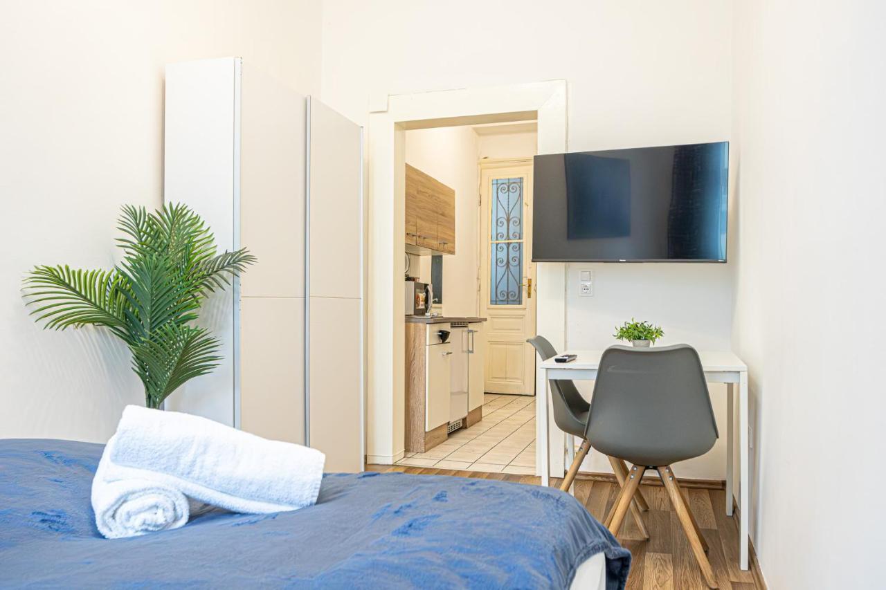 Modern Comforts: Chic Studio Apt Centrally Located فيينا المظهر الخارجي الصورة