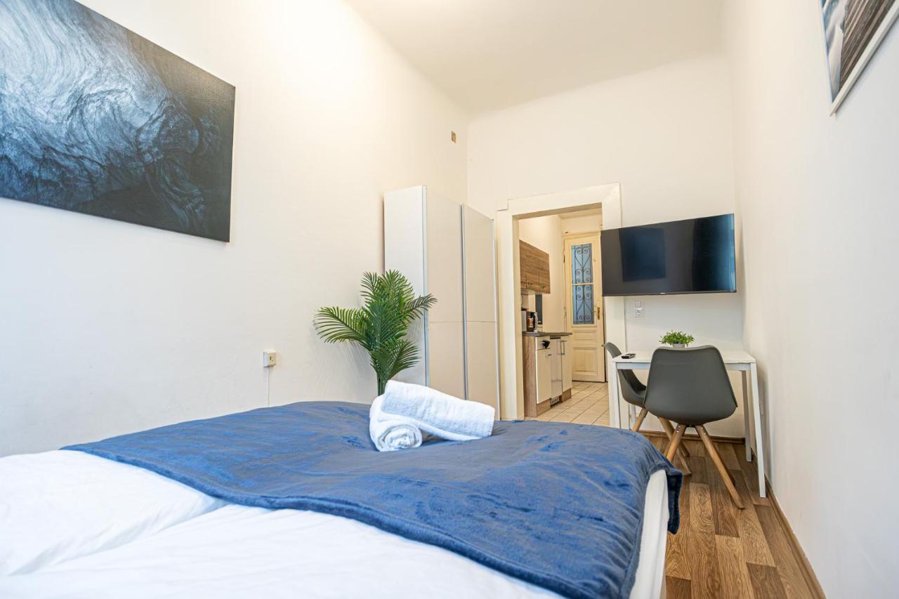 Modern Comforts: Chic Studio Apt Centrally Located فيينا المظهر الخارجي الصورة